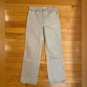 Abercrombie & Fitch 90’s Relaxed Jean High Rise